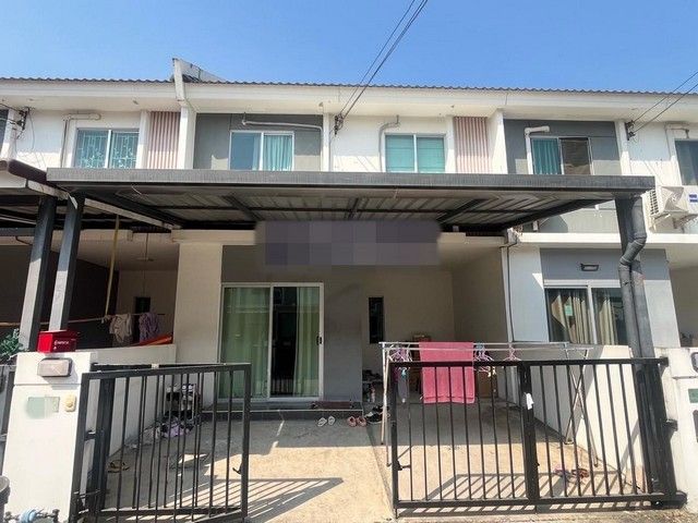 3 Bedroom Townhouse For Rent In Bueng Yi Tho, Pathum Thani