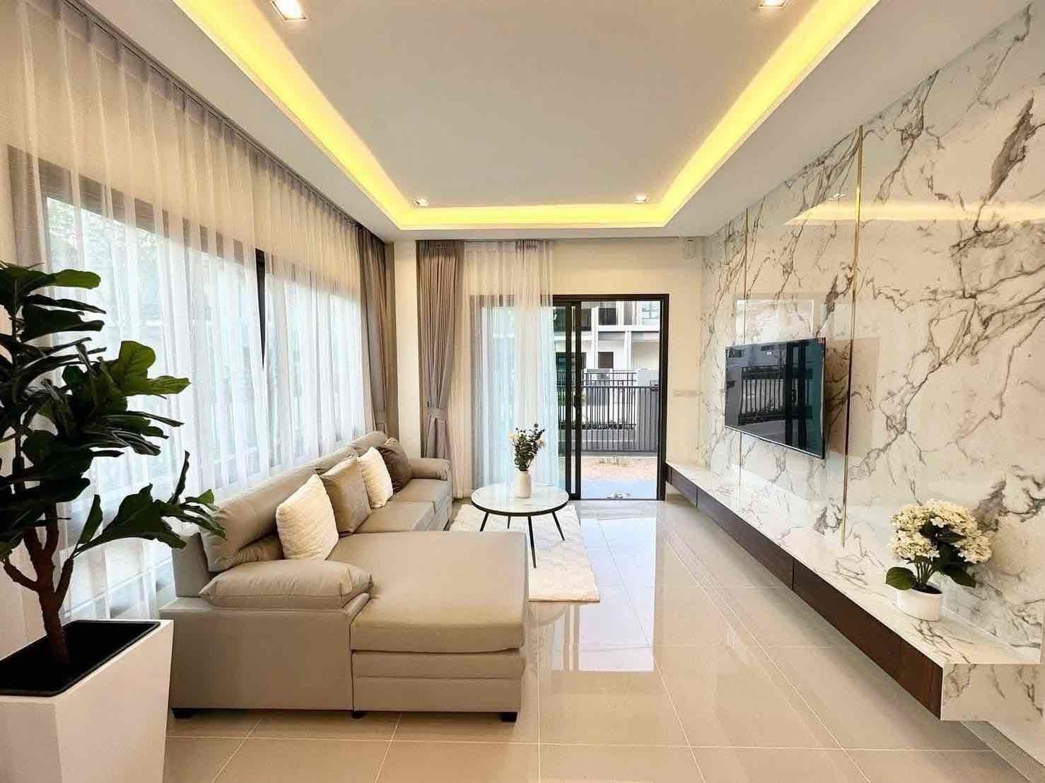 4 Bedroom Villa For Rent In Bang Lamung, Chon Buri