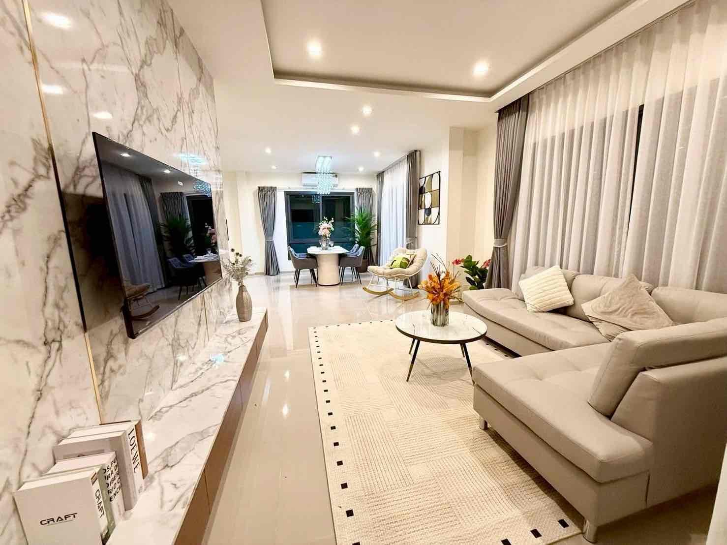 4 Bedroom Villa For Rent In Bang Lamung, Chon Buri