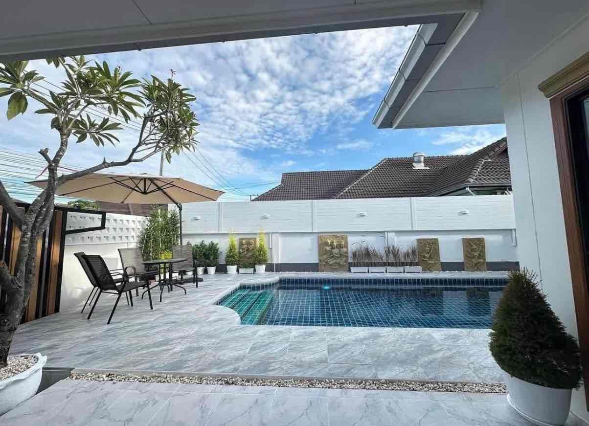 3 Bedroom Villa For Rent In Nong Prue, Chon Buri