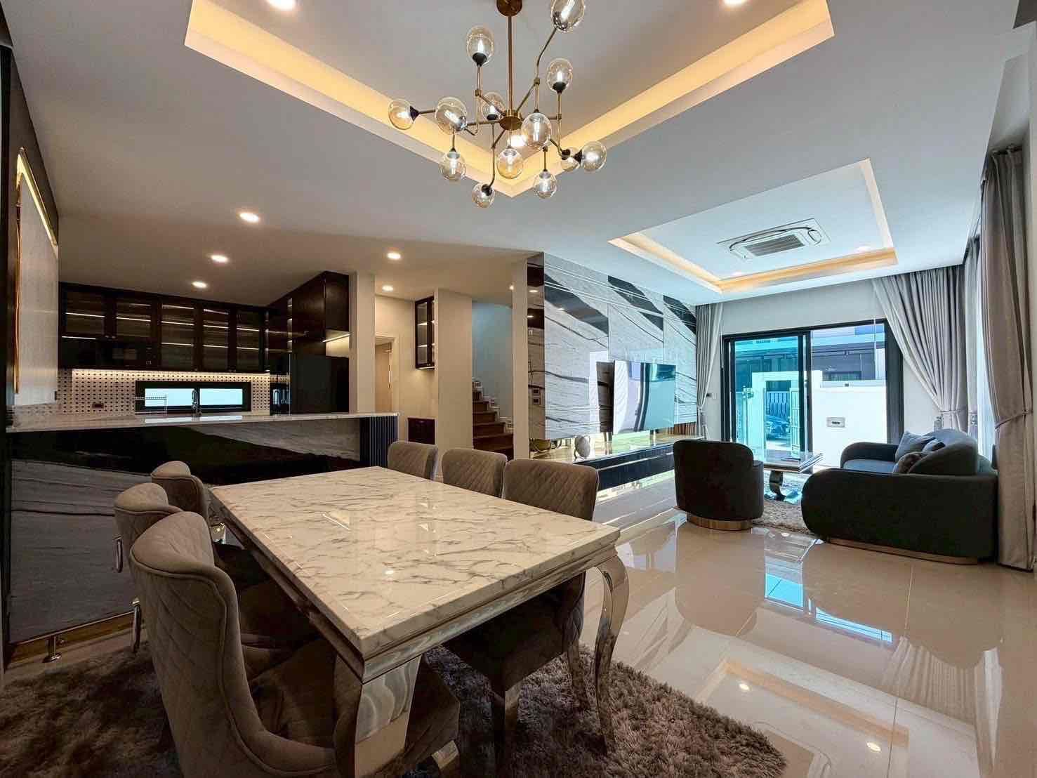 4 Bedroom Villa For Rent In Nong Prue, Chon Buri