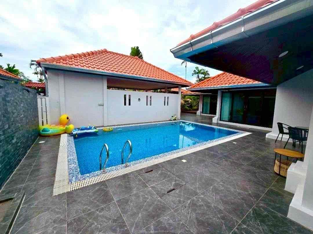 3 Bedroom Villa For Rent In Nong Prue, Chon Buri