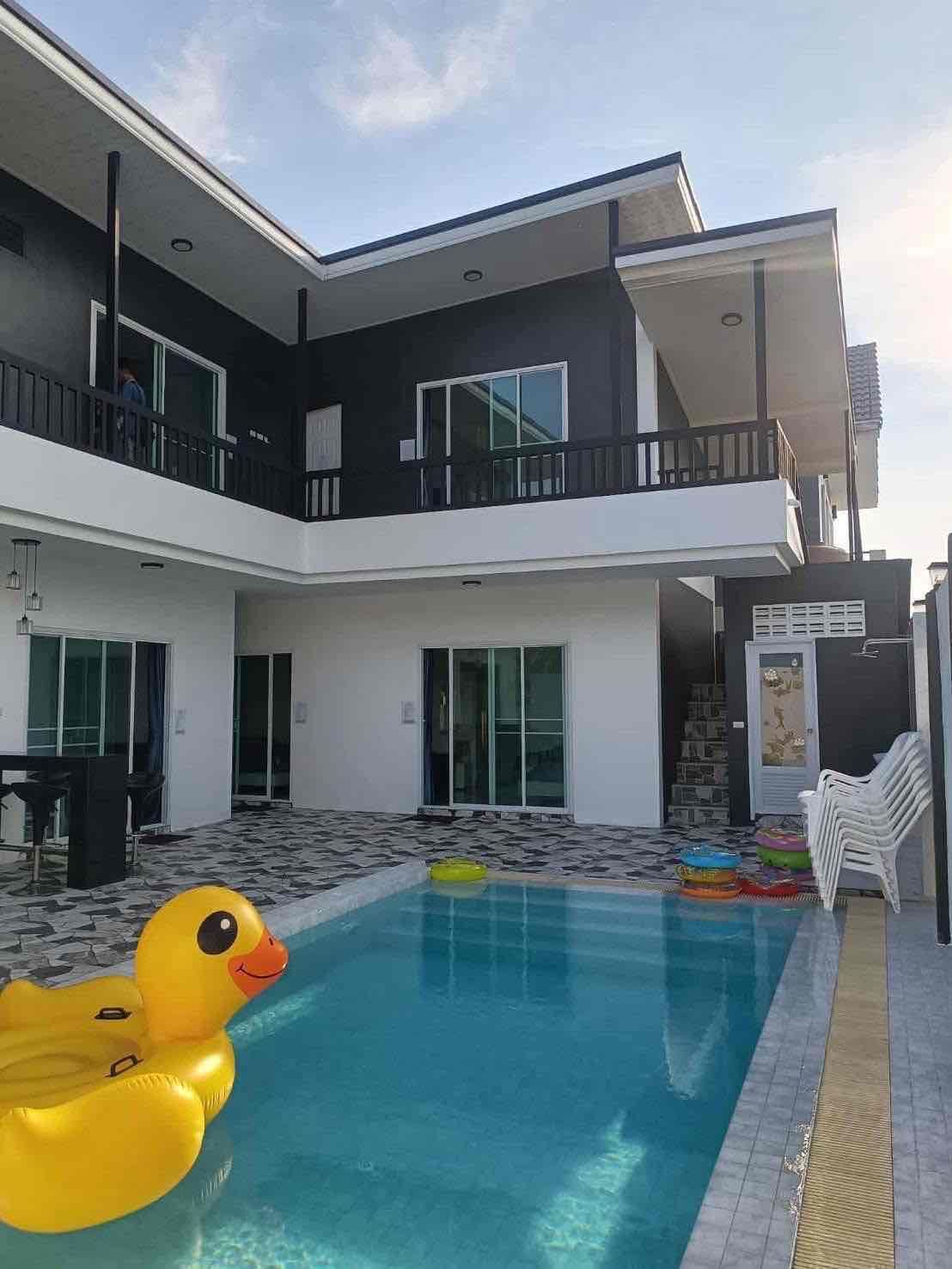 4 Bedroom Villa For Rent In Huai Yai, Chon Buri
