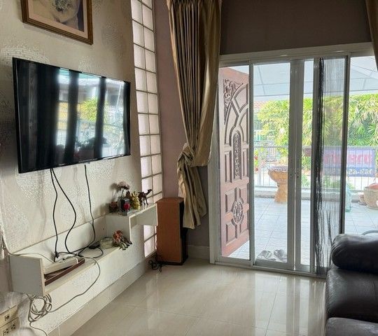 3 Bedroom Townhouse For Rent In Bang Chan, Bangkok