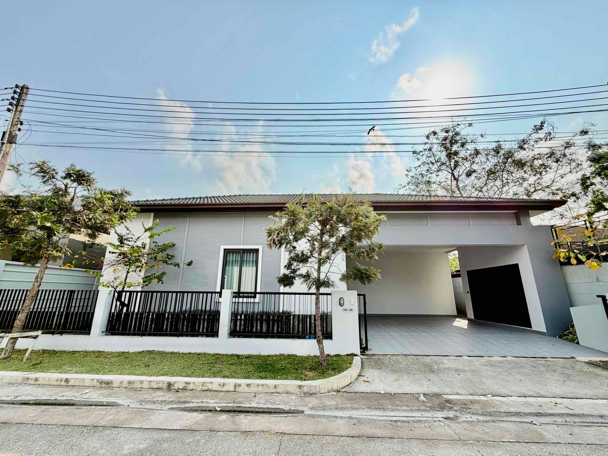 3 Bedroom Villa For Rent In Huai Yai, Chon Buri