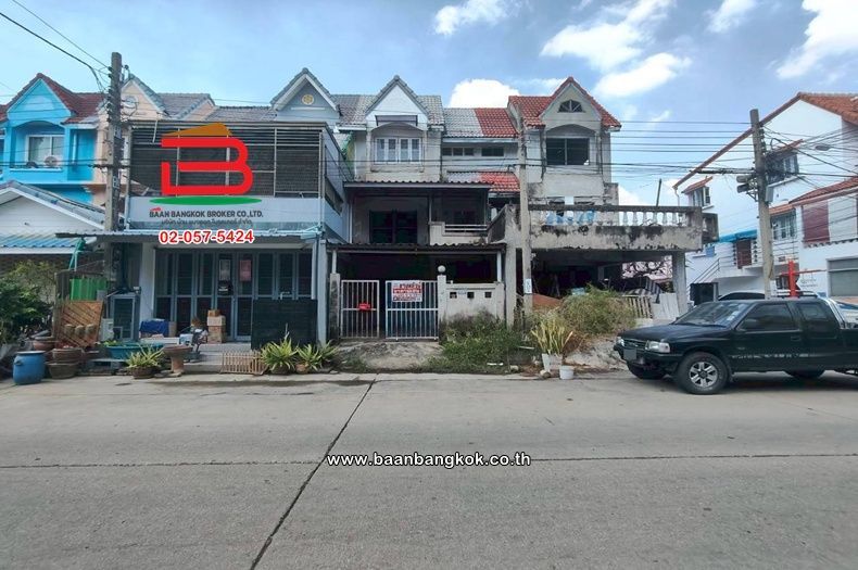 4 Bedroom Townhouse For Rent In Laem Fa Pha, Samut Prakan
