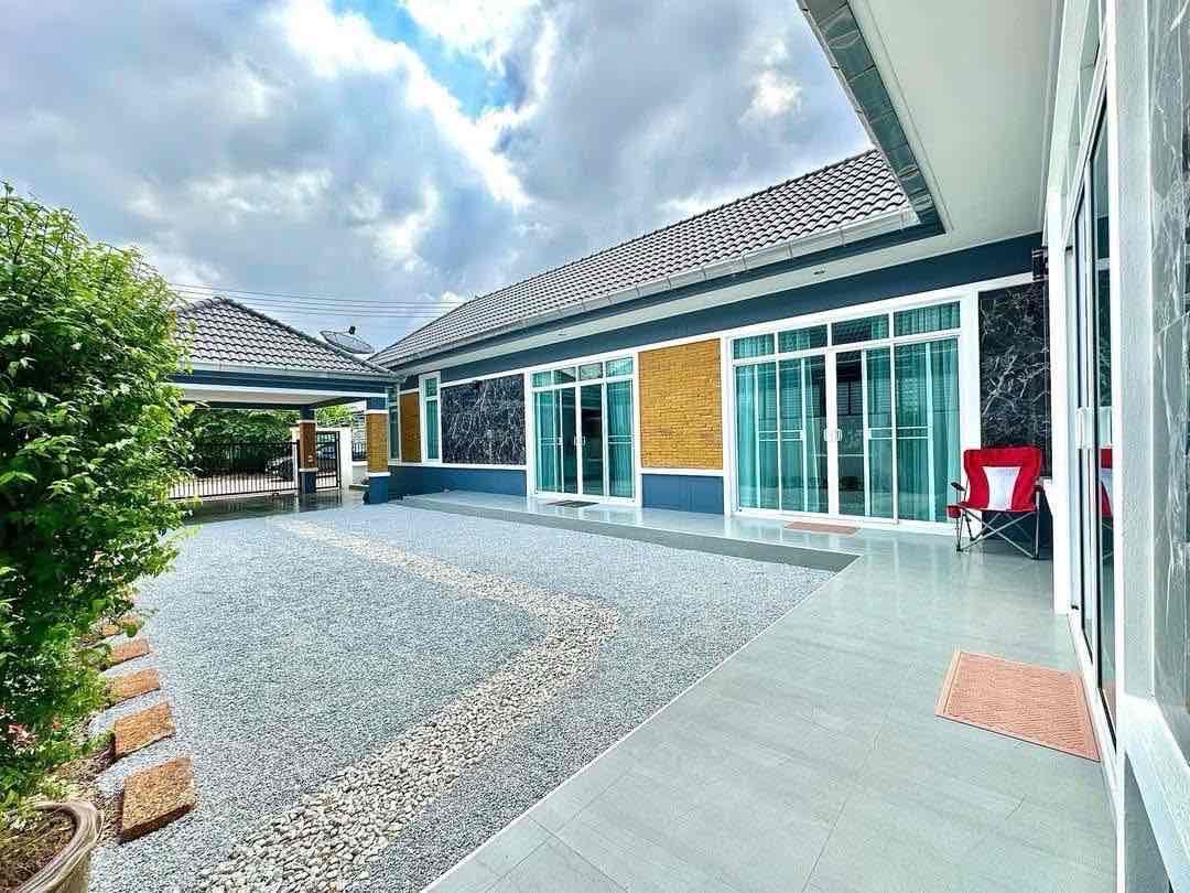 3 Bedroom Villa For Rent In Huai Yai, Chon Buri