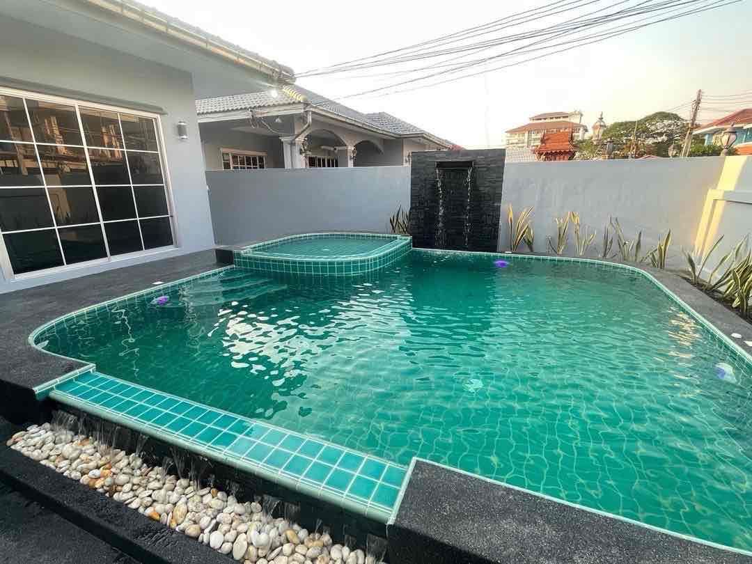 3 Bedroom Villa For Rent In Nong Prue, Chon Buri