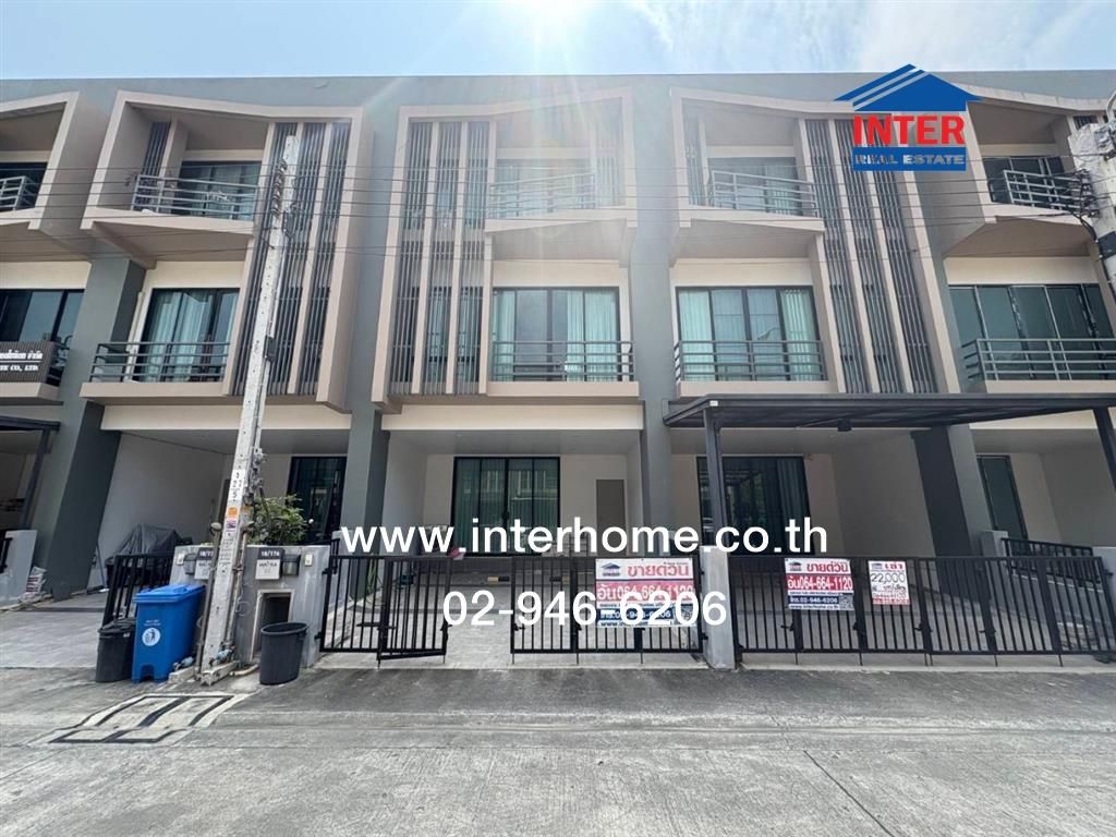 3 Bedroom Townhouse For Rent At Wayra Biznet Romklao Suvarnabhumi