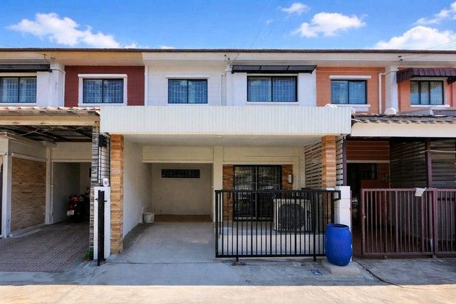 3 Bedroom Townhouse For Rent In Bang Chalong, Samut Prakan