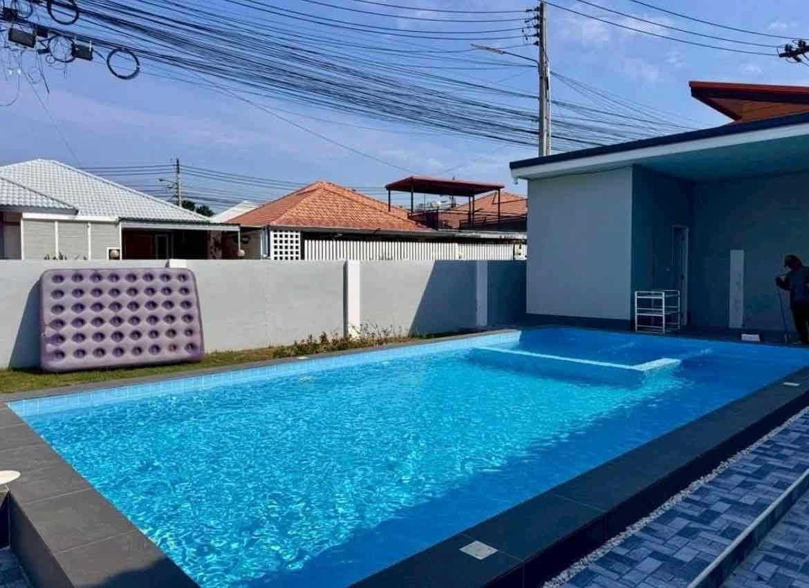 4 Bedroom Villa For Rent In Nong Prue, Chon Buri