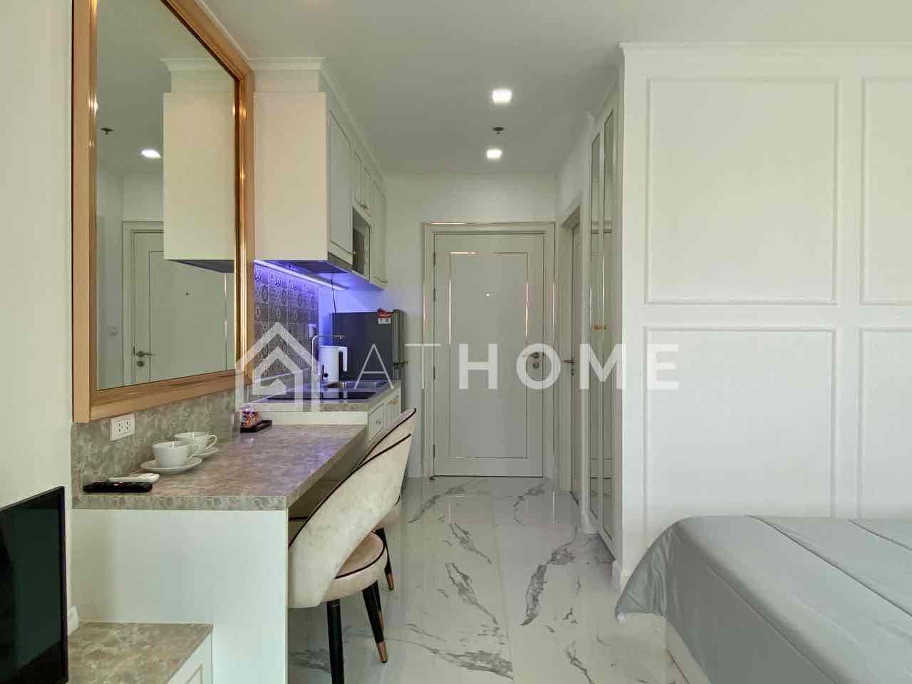 1 Bedroom Apartment For Rent At The Empire Tower