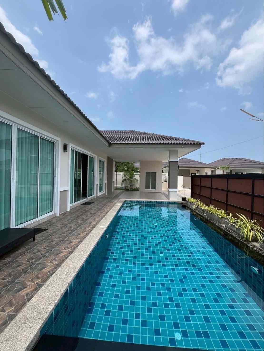 3 Bedroom Villa For Rent In Huai Yai, Chon Buri