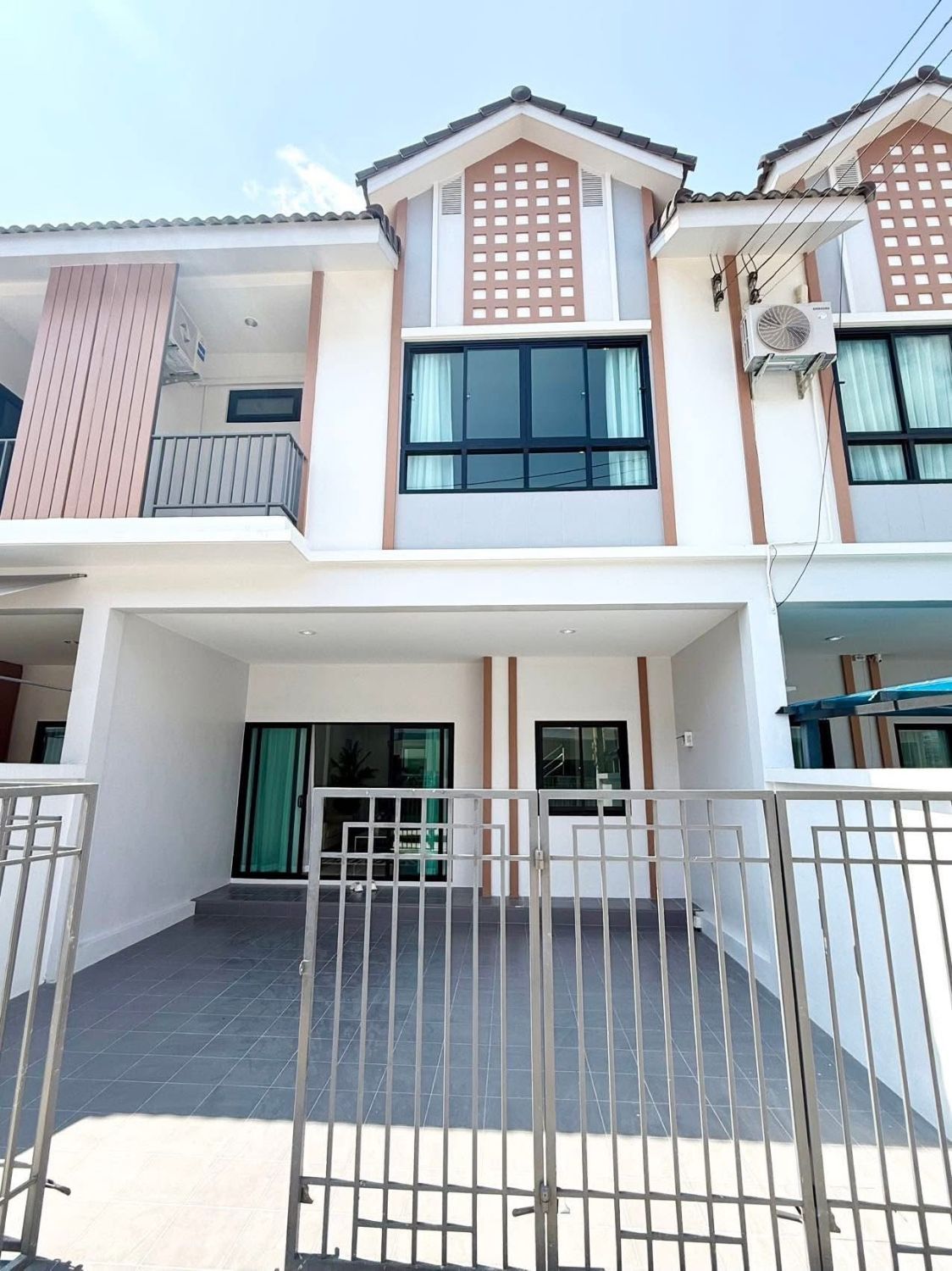 3 Bedroom House For Rent At Zensiri Town House