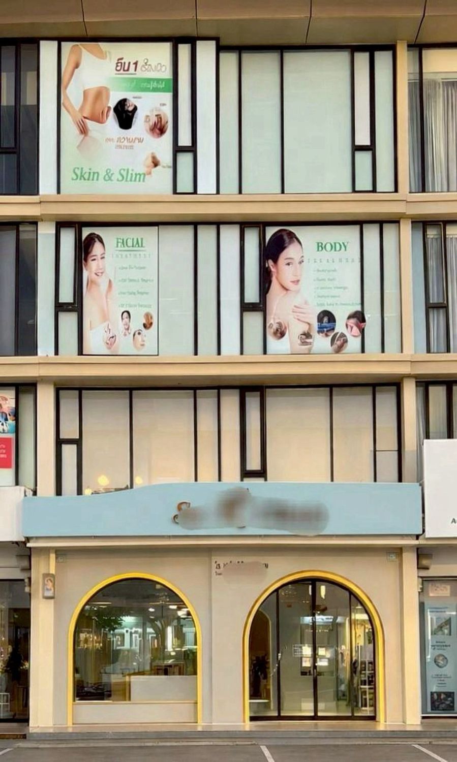 Shophouse for rent In The Master Bts Onnut Pattanakarn Prawet Bangkok