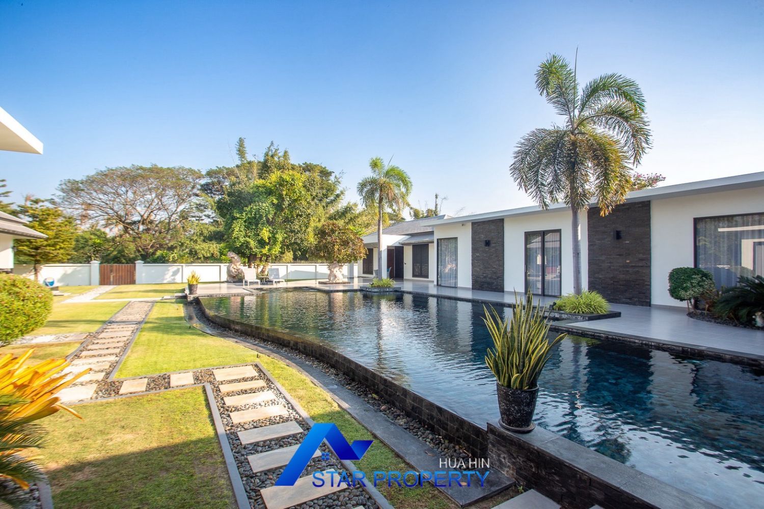 6 Bedrooms Villa for sale In Hin Lek Fai Hua Hin