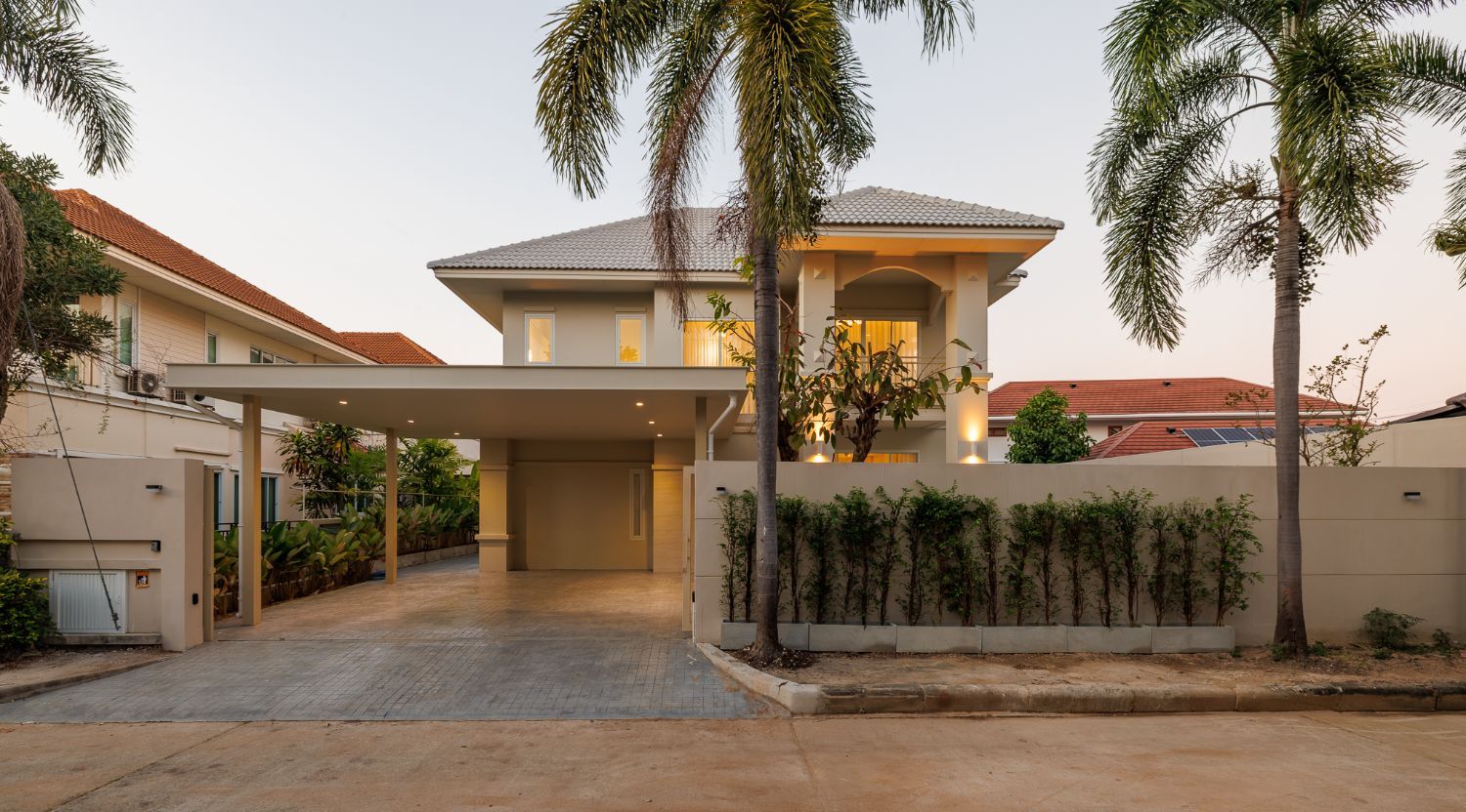 4 Bedroom Villa For Rent In San Phranet, Chiang Mai