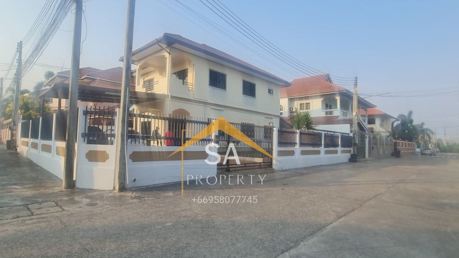 5 Bedroom Villa For Rent At Royal View Village