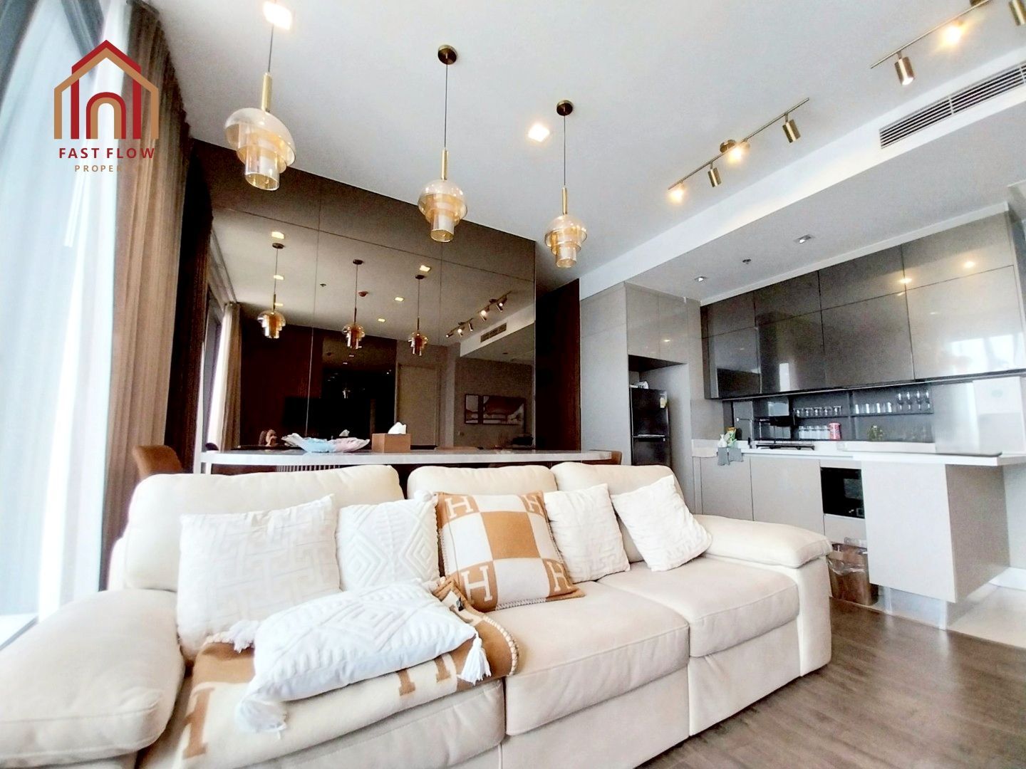 3 Bedrooms Condo for sale In The Address Siam Ratchathewi Thanon Phet Buri Bangkok