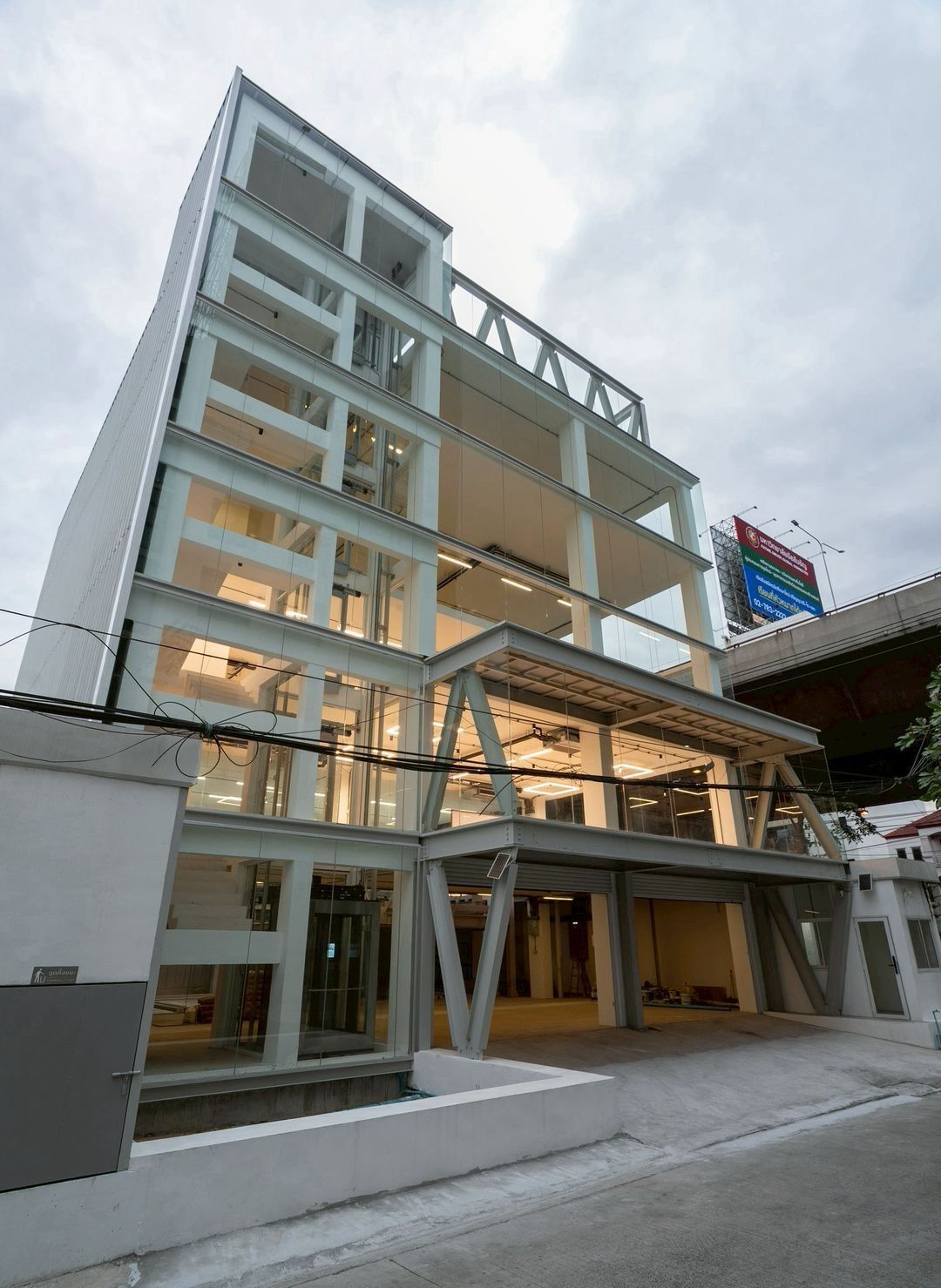 Shophouse for rent In Suan Luang Bangkok