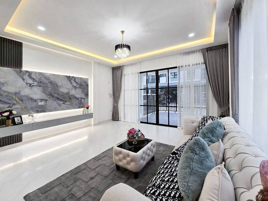 3 Bedroom House For Rent In Nong Prue, Chon Buri