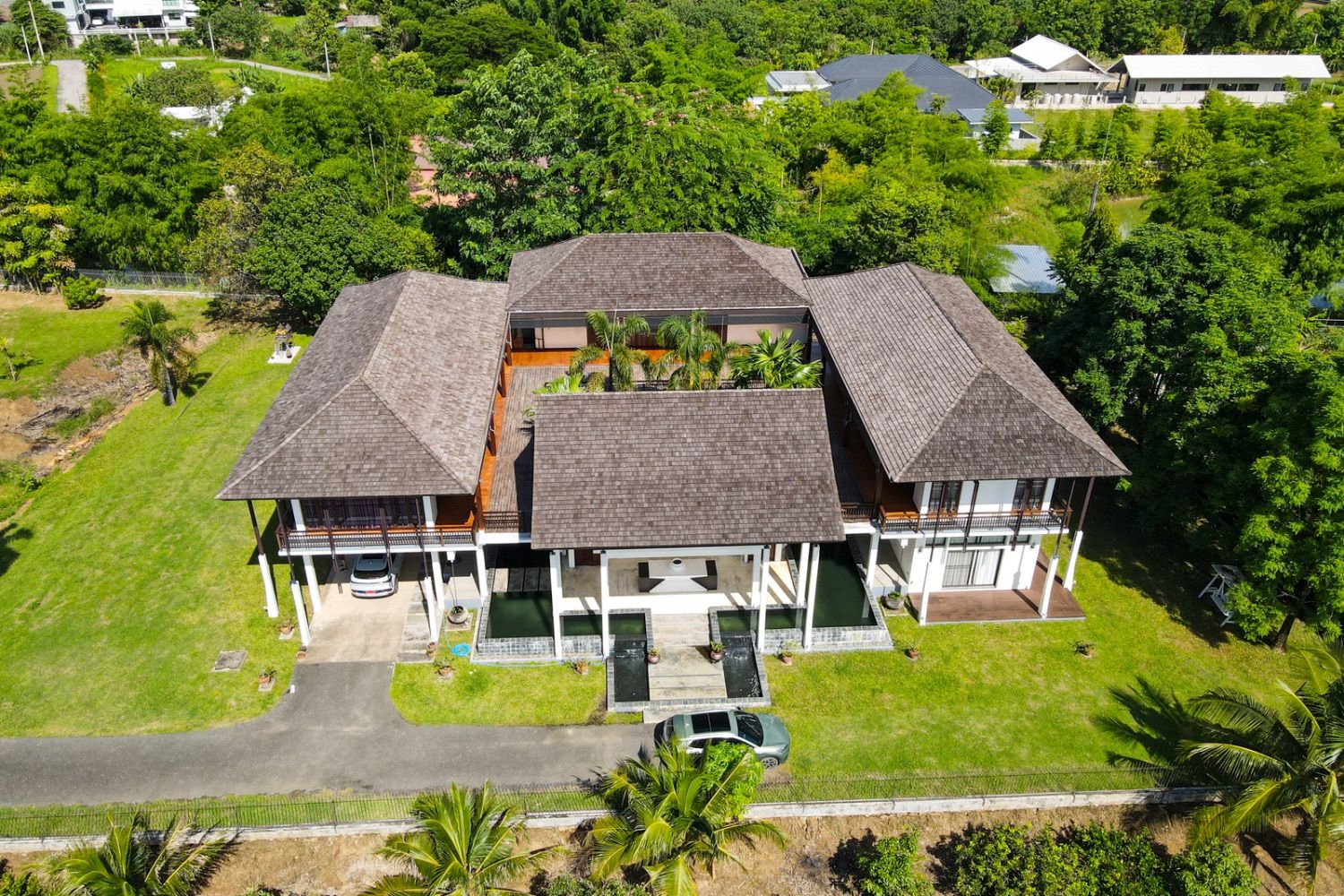 5 Bedrooms Villa for sale In Nam Phrae Chiang Mai