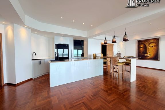 2 Bedrooms Condo for rent In Park Beach Condominium Na Kluea Pattaya