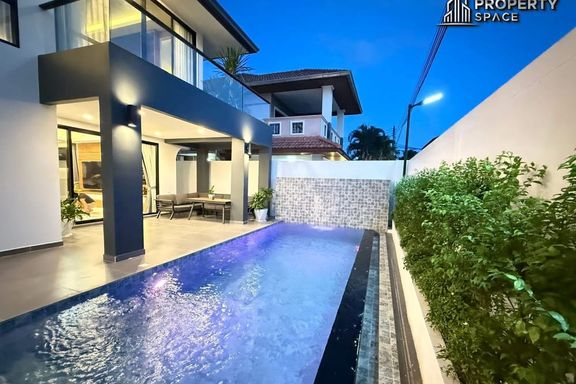 6 Bedrooms Villa for sale In Eakmongkol Village 2 Nong Prue Pattaya