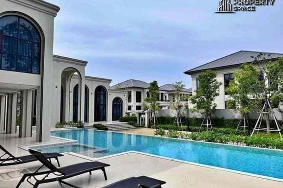 4 Bedrooms Villa for sale In Patta Arcade Nong Pla Lai Pattaya
