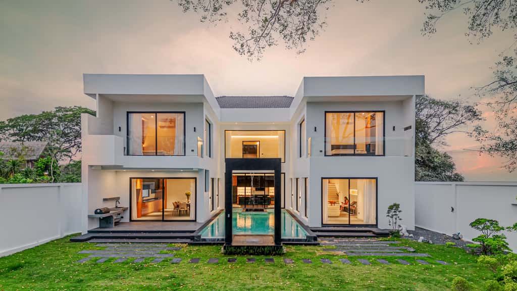 4 Bedrooms House for sale In Baan Lake View Park 2 San Phisuea Chiang Mai