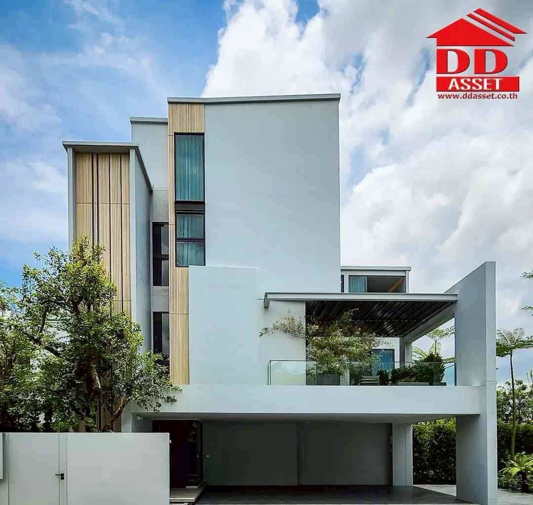 4 Bedrooms Townhouse for rent In Saphan Sung Bangkok
