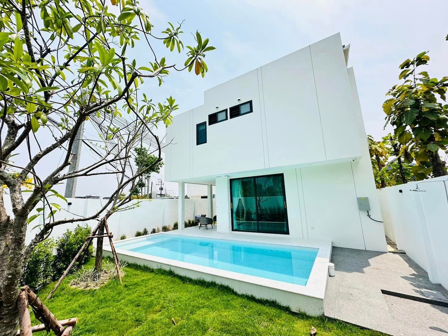 4 Bedroom House For Rent In San Phak Wan, Chiang Mai