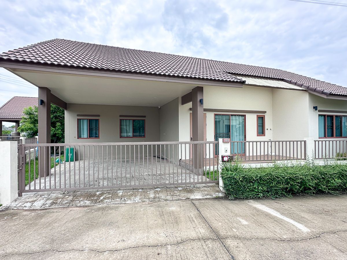 3 Bedroom Serviced Apartment For Rent In Ban Waen, Chiang Mai