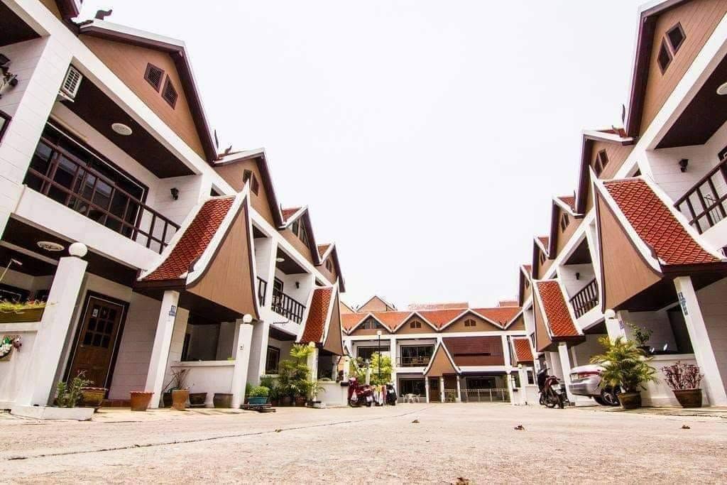 4 Bedroom Townhouse For Rent In Nong Prue, Chon Buri