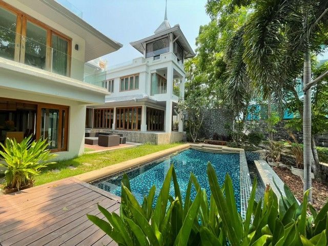 5 Bedroom House For Rent In Nong Phai Kaeo, Chon Buri