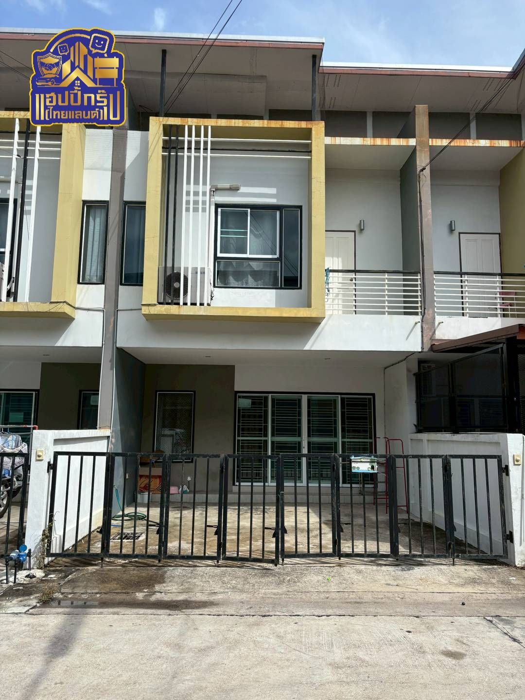 3 Bedroom Townhouse For Rent In Ban Puek, Chon Buri