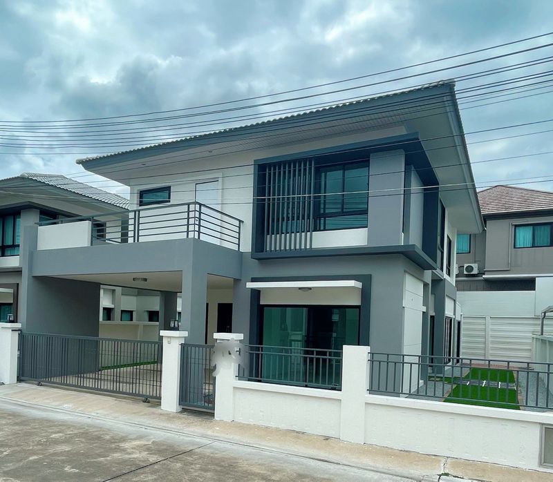 3 Bedroom House For Rent At The Complete Sriracha