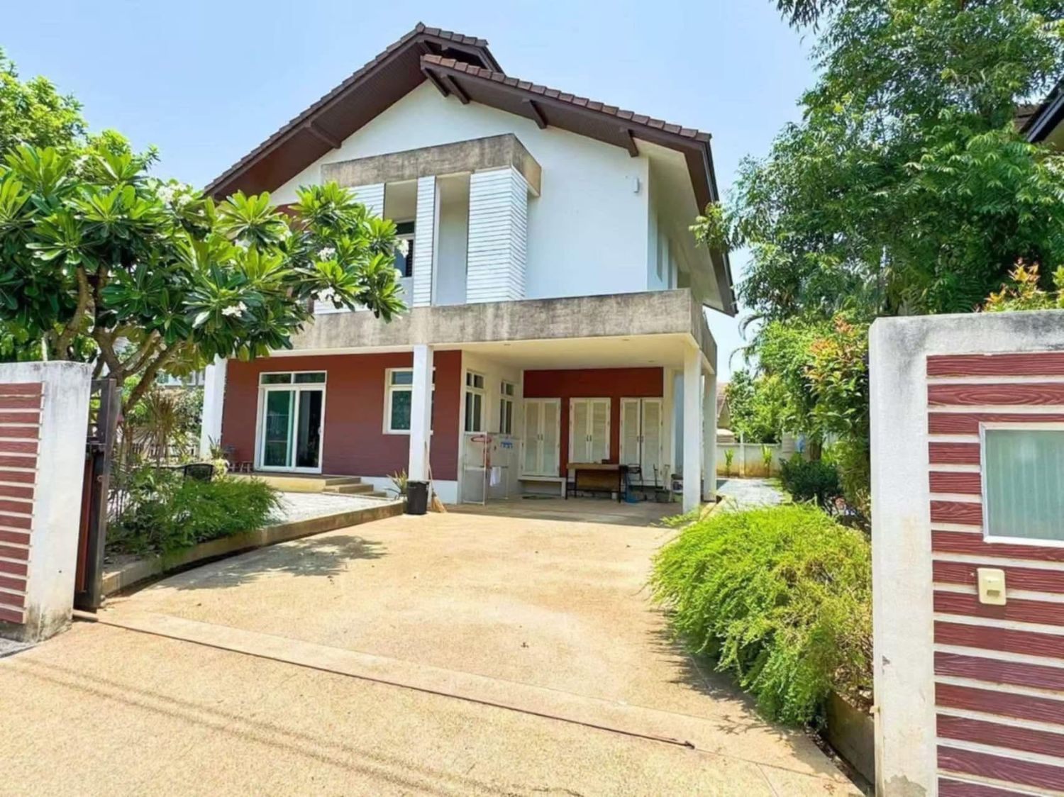 4 Bedroom House For Rent At Lanna City Park