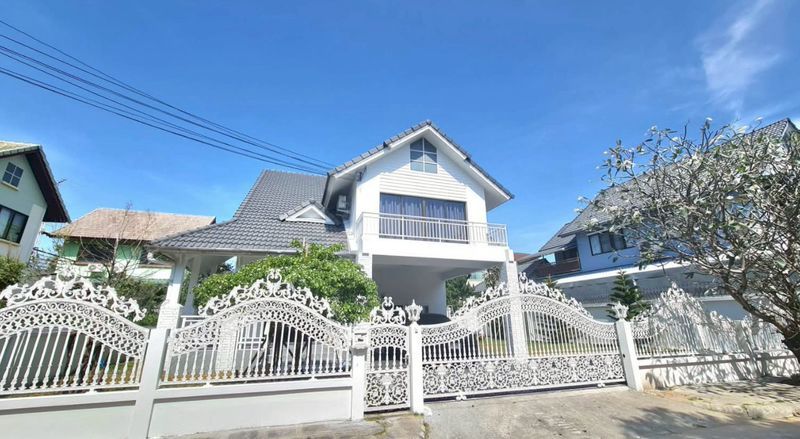 3 Bedroom House For Rent In Surasak, Chon Buri