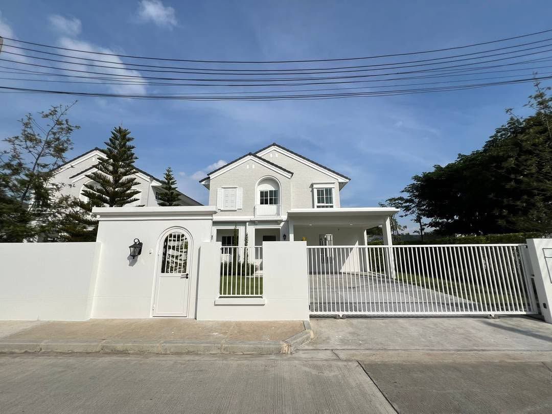 3 Bedroom House For Rent At Nantawan Serene Lake Chiangmai
