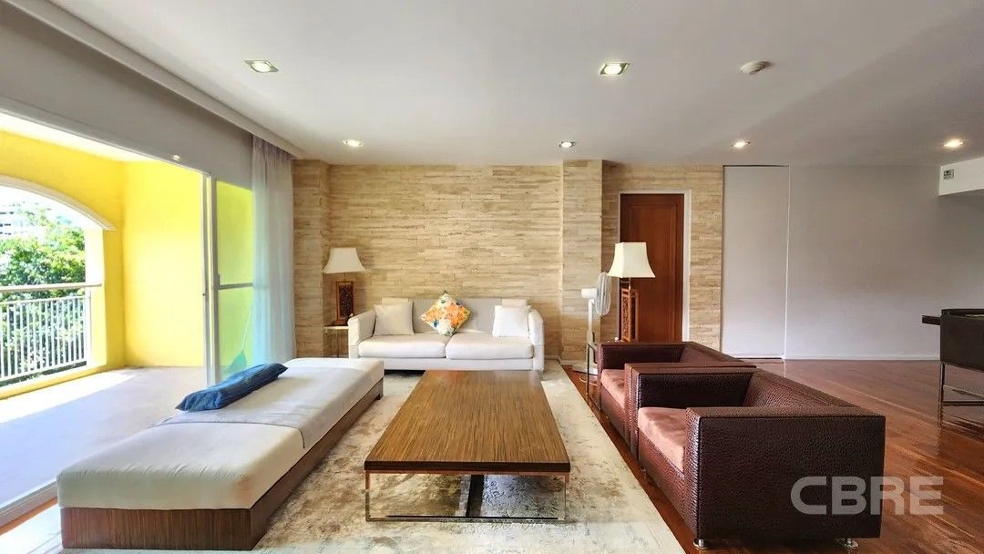 2 Bedrooms Condo for sale In Silver Heritage Phra Khanong Bangkok