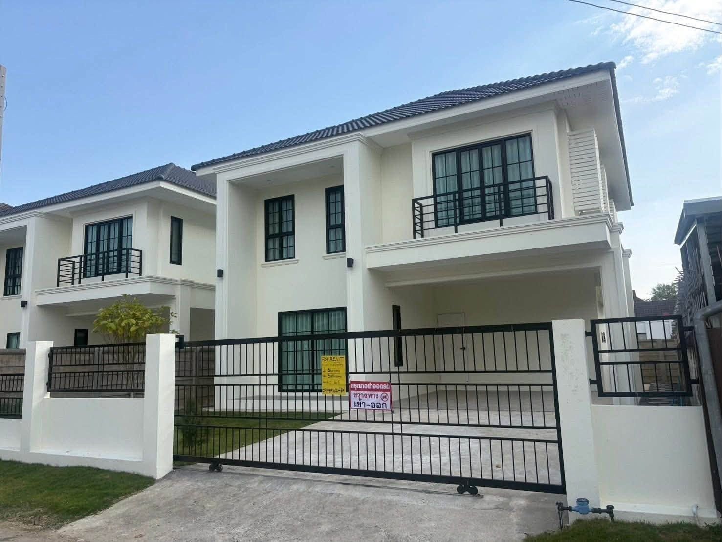 4 Bedroom House For Rent In San Phisuea, Chiang Mai