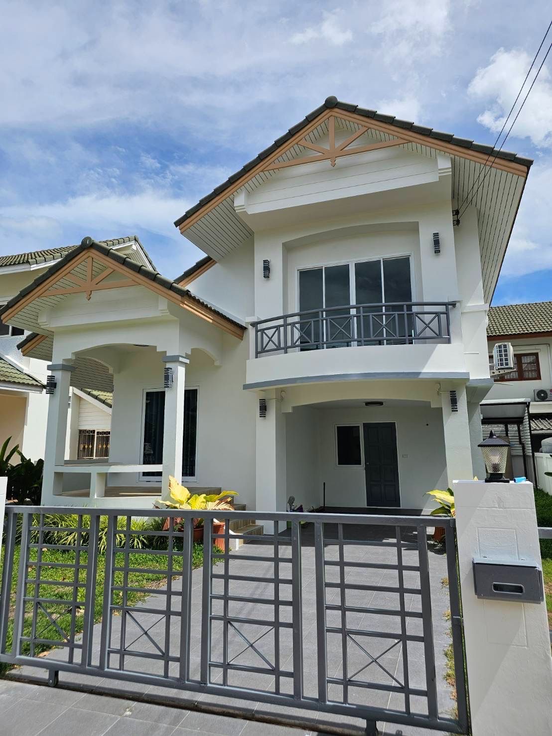 2 Bedroom House For Rent In Noen Phra, Rayong