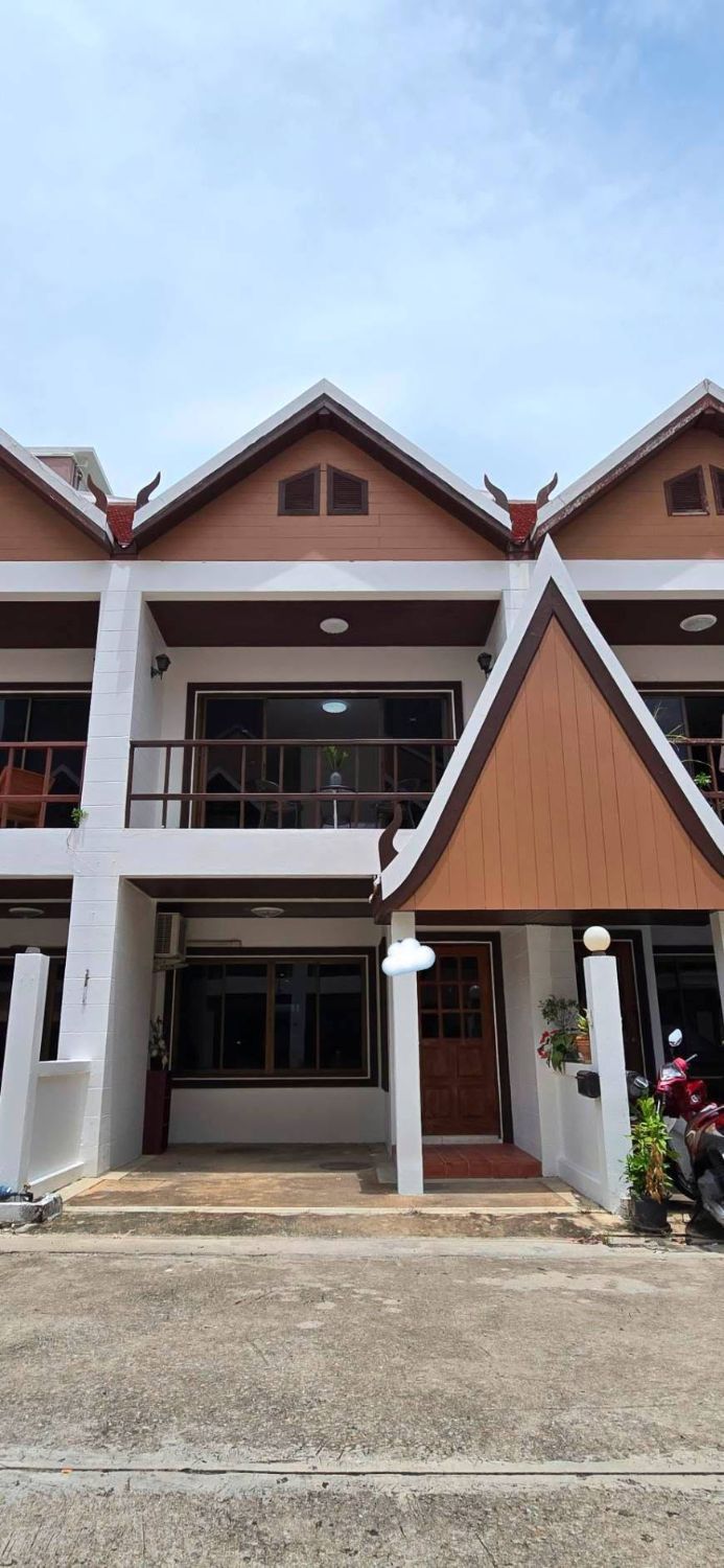 4 Bedroom Townhouse For Rent At Corrib Village