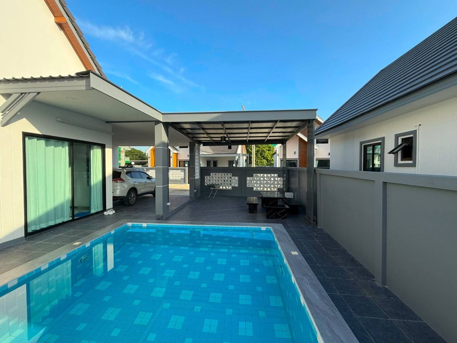 3 Bedroom Villa For Rent In Bang Lamung, Chon Buri