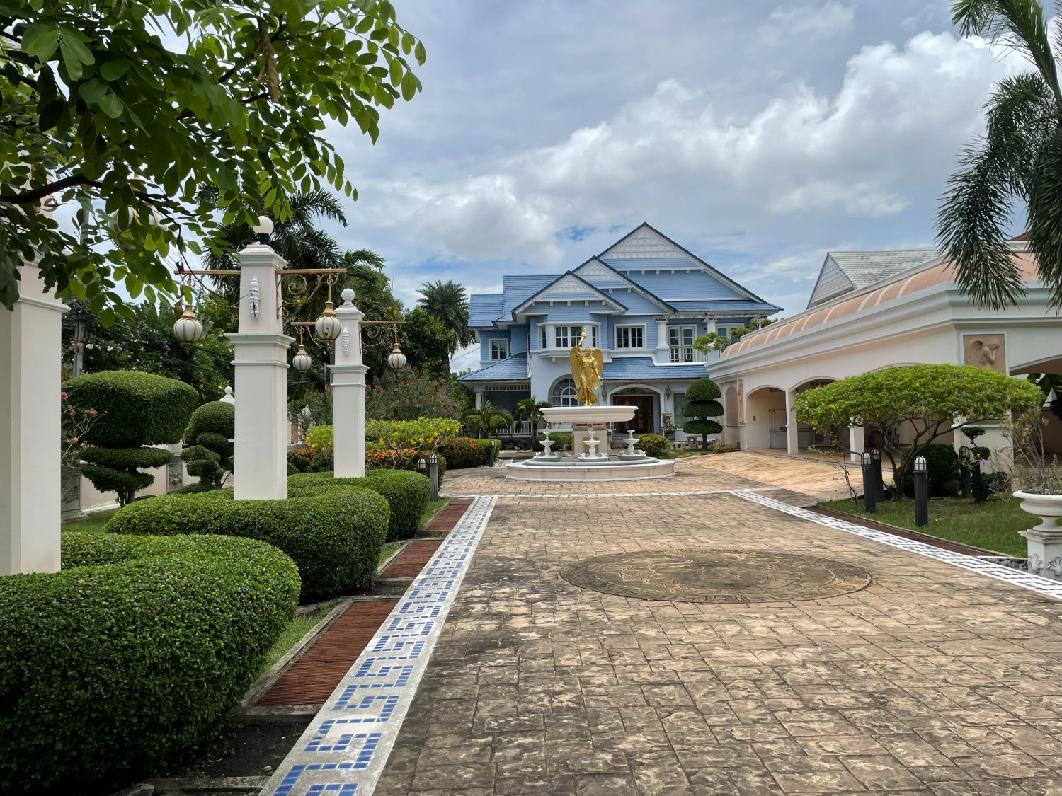 5 Bedrooms House for sale In Ban Nanthawan Onnut 44 Bang Chak Bangkok