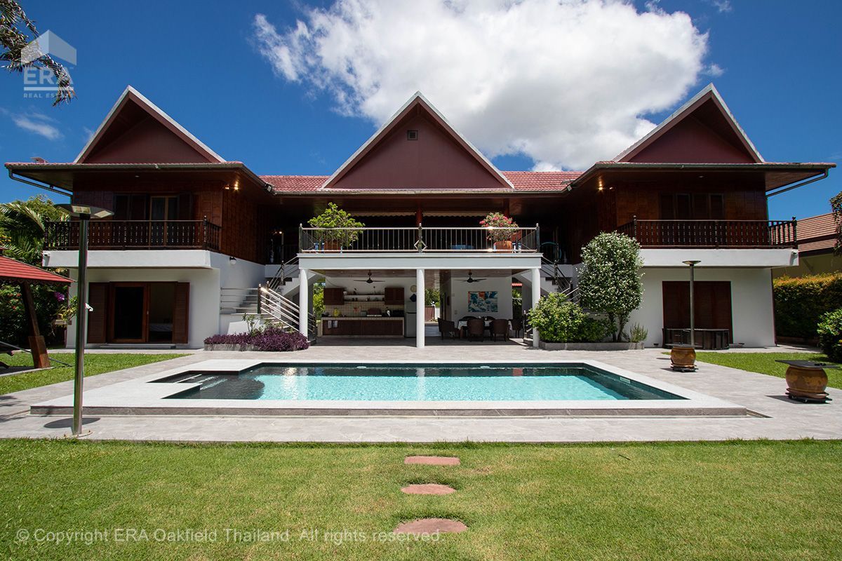 5 Bedrooms Villa for sale In Phla Rayong