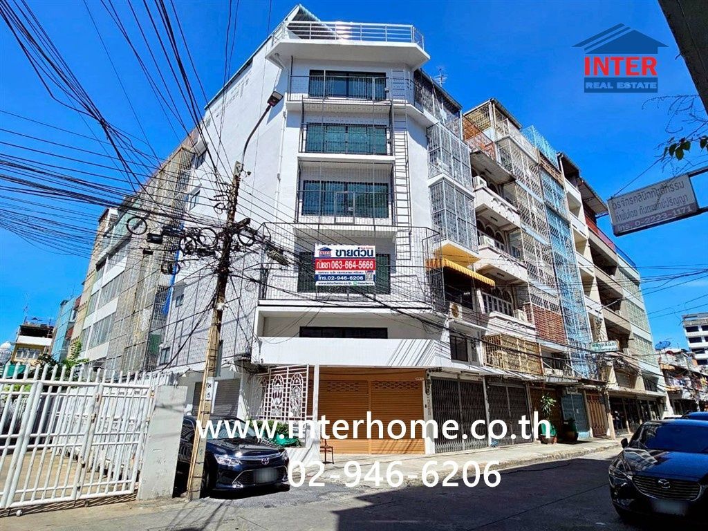 Shophouse for sale In Ban Bat Bangkok