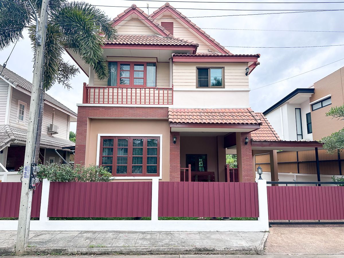 3 Bedroom House For Rent In San Phisuea, Chiang Mai