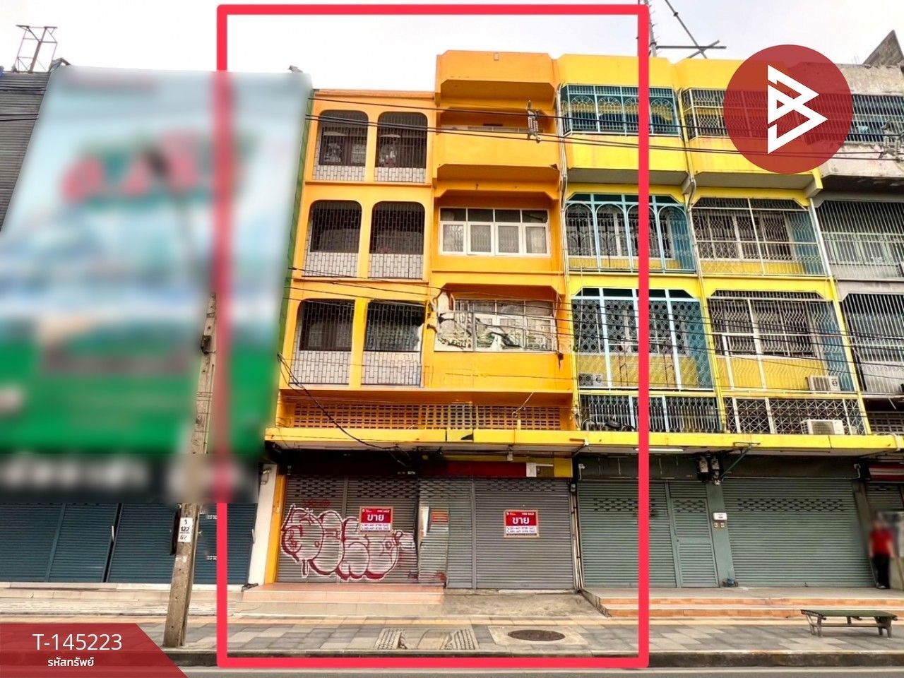 5 Bedrooms Shophouse for sale In Wang Thonglang Bangkok